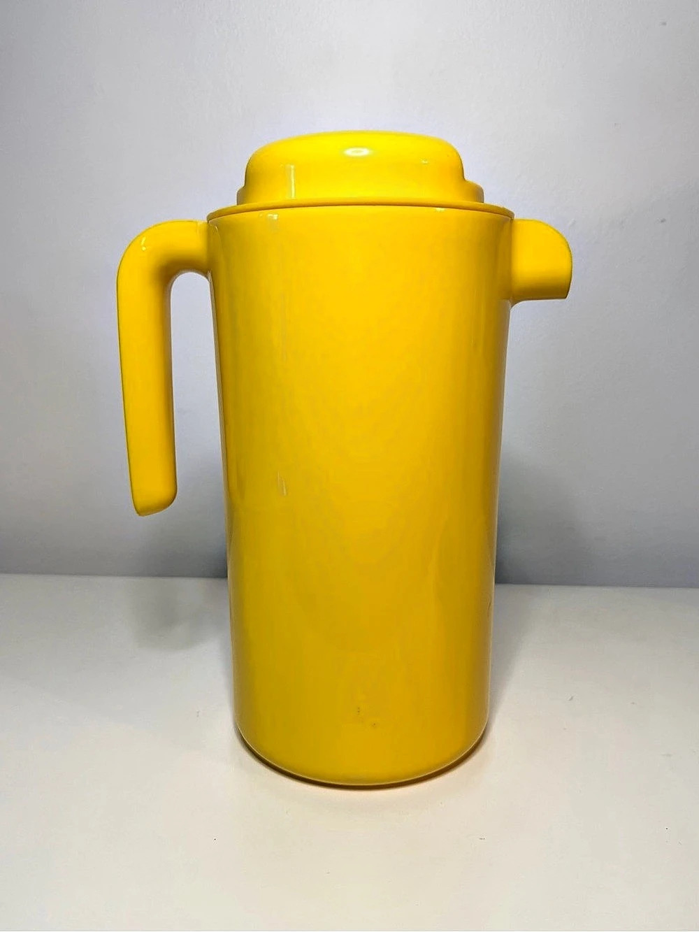 1970s Space Age/ Mod - Design Motivation Toronto Melamine Pitcher